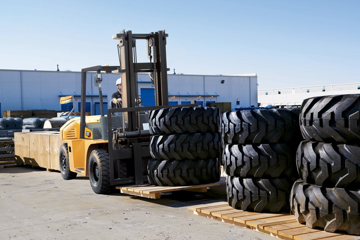 Cat® DP70NH Heavy-Duty Diesel Forklift (7.000 kg)