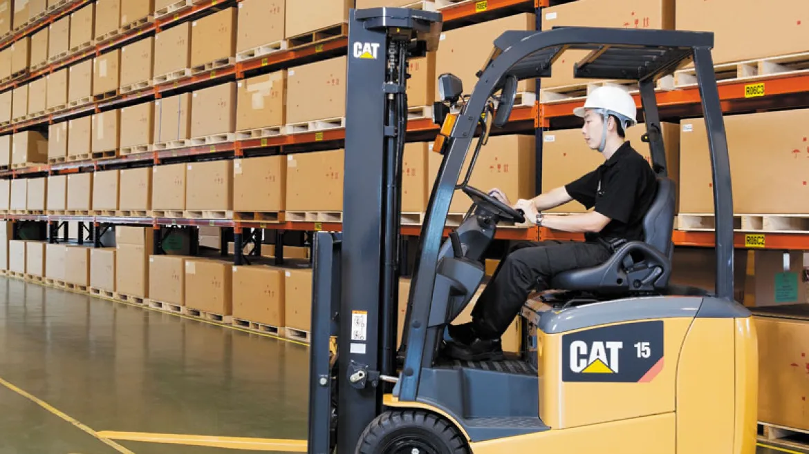 Cat® EP18TCB 3-Wheel Electric Counterbalance Forklift (1.800 kg) - Tampilan 2