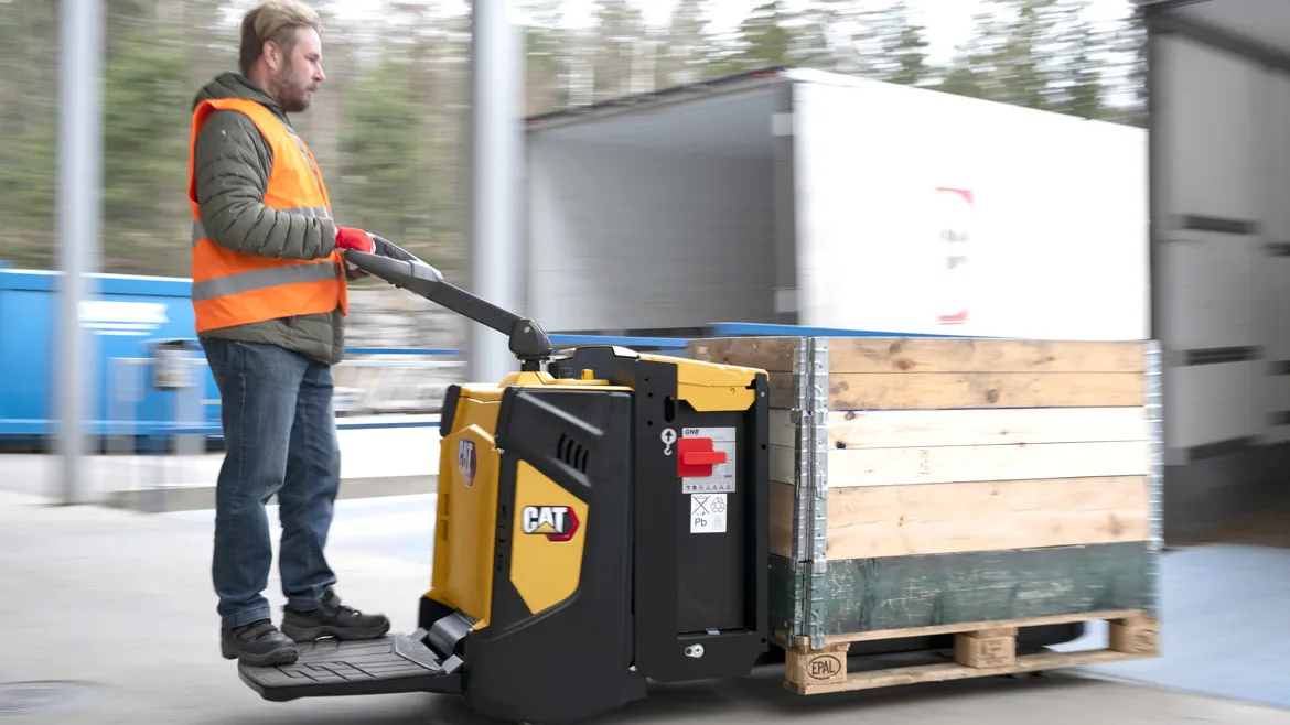 Cat® NPP20N3E Pedestrian Power Pallet Truck (2000/700 kg) - Tampilan 2