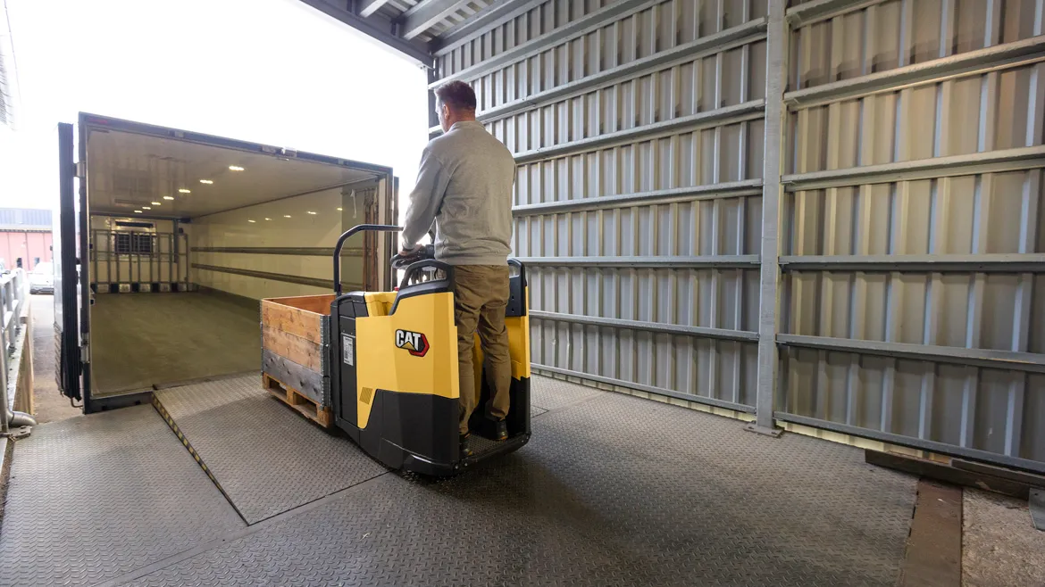 Cat® NPF20N3S Platform Power Pallet Truck (2.000 kg) - Tampilan 2