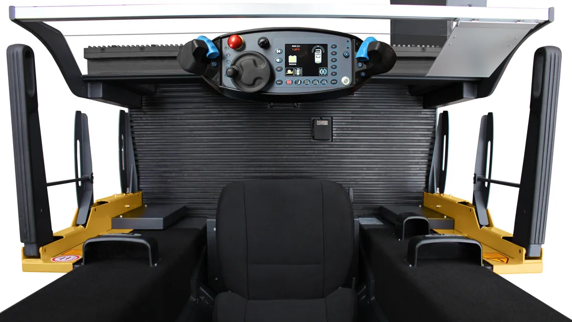 Cat® NVT12 Man-Up VNA Turret Truck (1.200 kg) - Tampilan 4