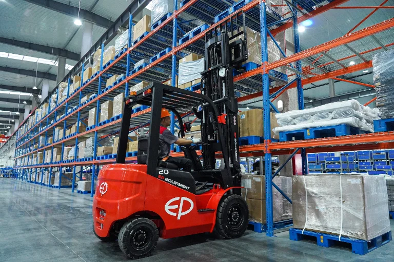 Forklift EP Equipment EFL203P - Tampilan 15
