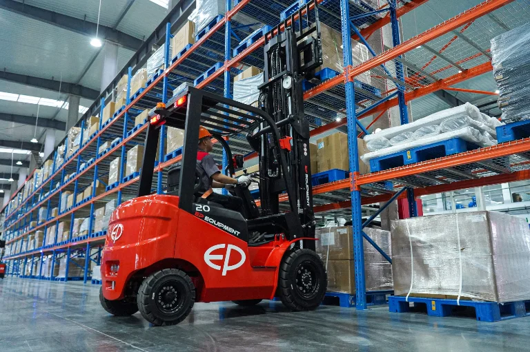 Forklift EP Equipment EFL203 - Tampilan 12