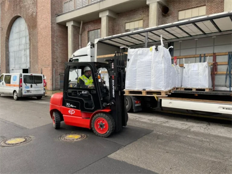 Forklift EP Equipment EFL302 - Tampilan 10