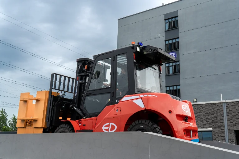 Forklift EP Equipment EFL703-HV-6 - Tampilan 12