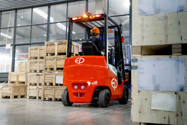Forklift EP Equipment EFLA251S - Tampilan 13