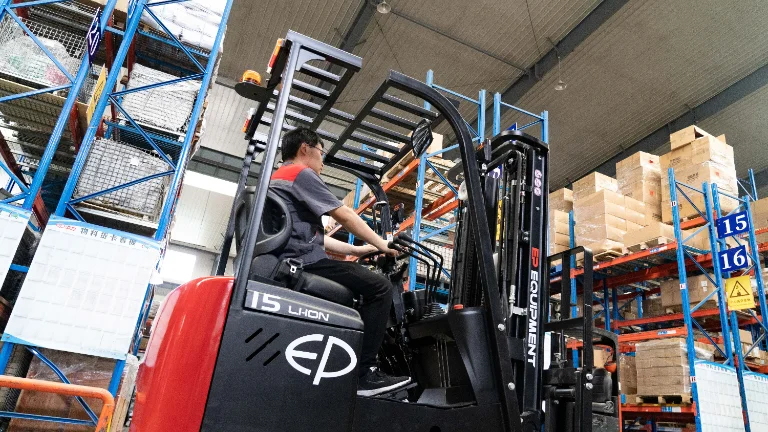 Forklift EP Equipment EFS151 - Tampilan 9