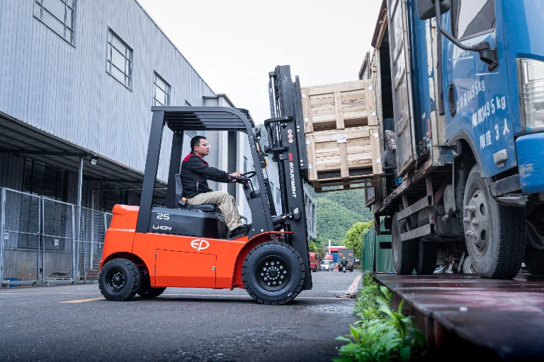 Forklift EP Equipment EFX3-301 - Tampilan 12