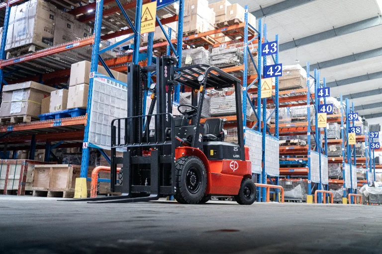 Forklift EP Equipment EFX3-301 - Tampilan 14