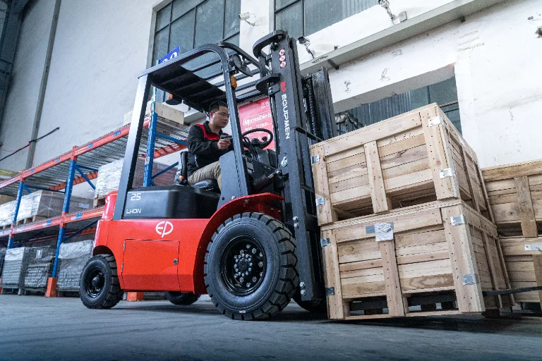 Forklift EP Equipment EFX3-301 - Tampilan 8