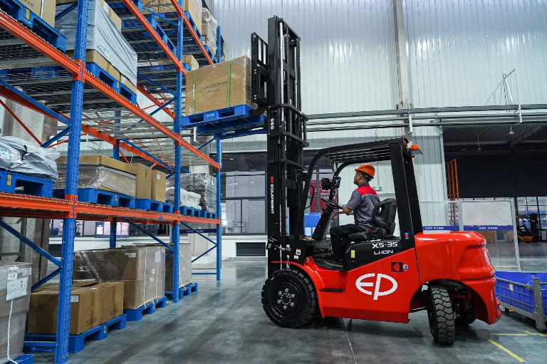 Forklift EP Equipment EFX5-251 - Tampilan 13