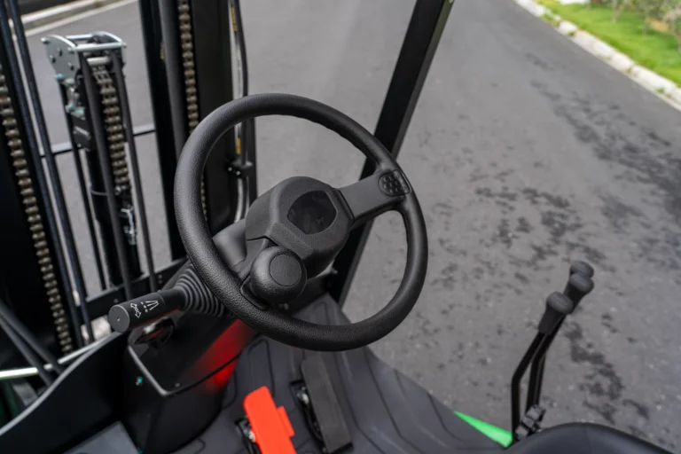 Forklift EP Equipment TCL152 - Tampilan 13