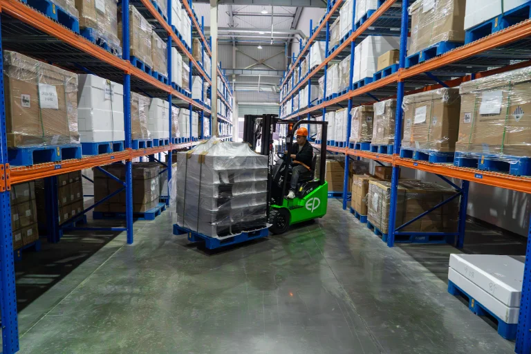 Forklift EP Equipment TCL152 - Tampilan 9