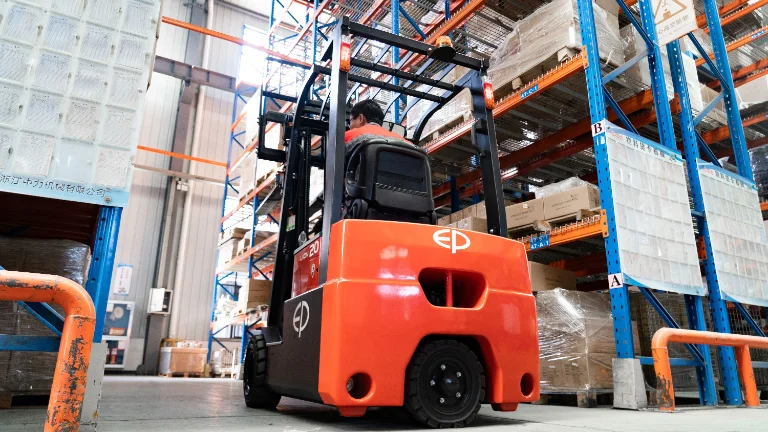 Forklift EP Equipment TVL151 - Tampilan 11