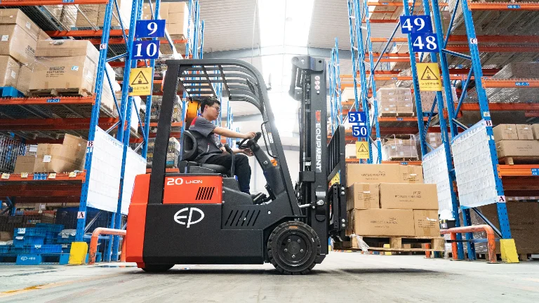 Forklift EP Equipment TVL151 - Tampilan 14