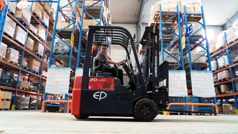 Forklift EP Equipment TVL181 - Tampilan 10