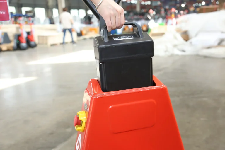 Forklift EP Equipment EPL1531 - Tampilan 6