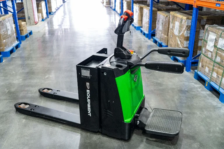 Forklift EP Equipment RPL301E - Tampilan 11