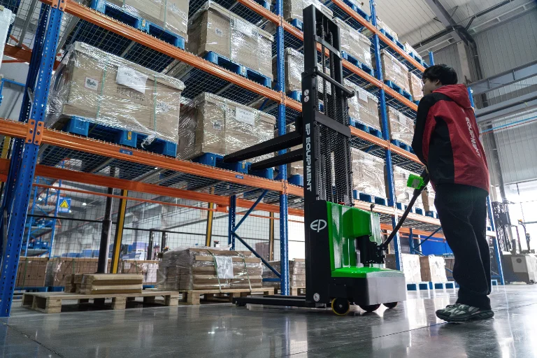 Forklift EP Equipment DS4 - Tampilan 4