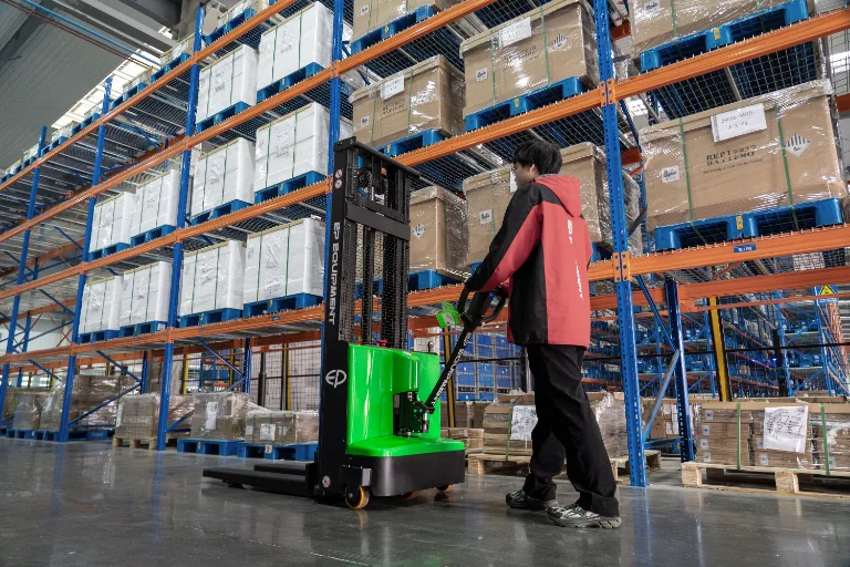 Forklift EP Equipment DS4 - Tampilan 6