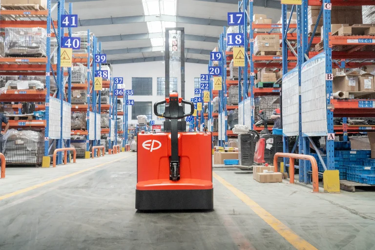 Forklift EP Equipment ESi161 - Tampilan 12