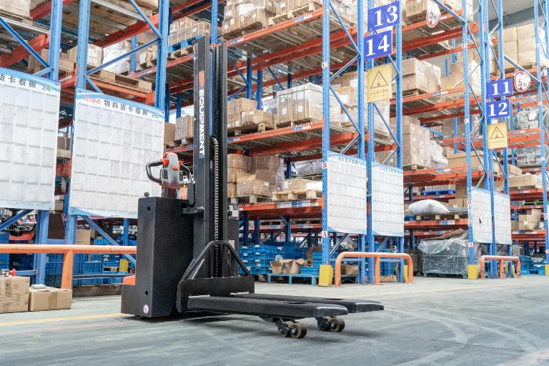 Forklift EP Equipment ESi161 - Tampilan 14