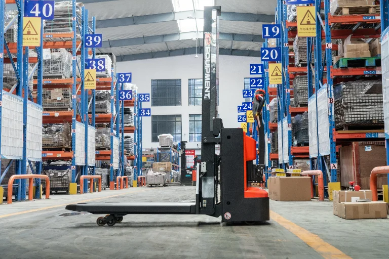 Forklift EP Equipment ESi161 - Tampilan 15