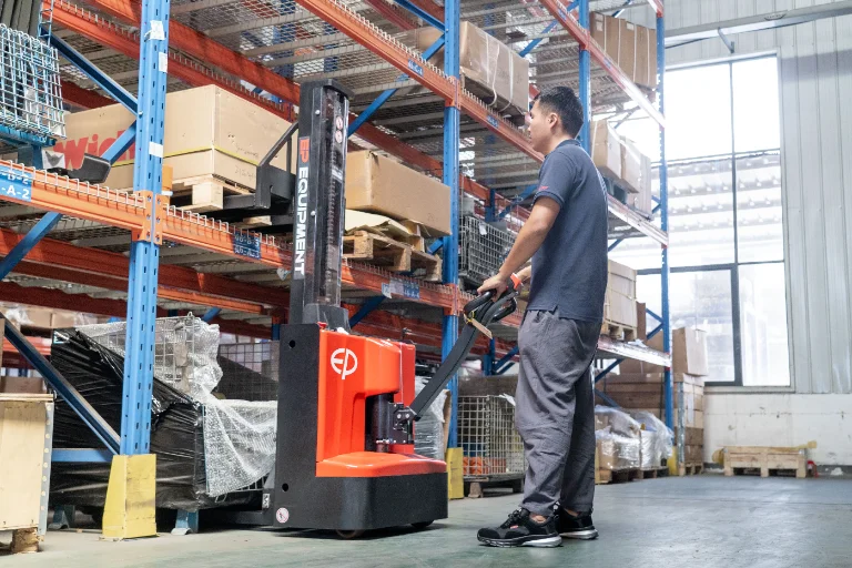 Forklift EP Equipment ESi161 - Tampilan 7