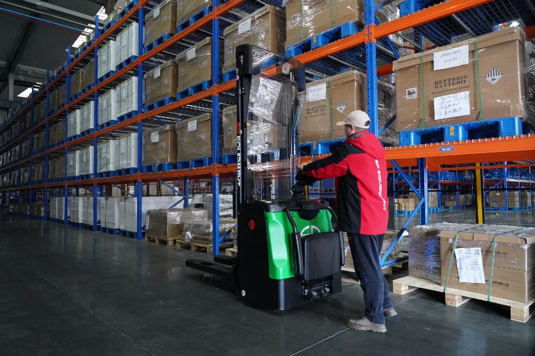 Forklift EP Equipment RSB202 - Tampilan 6
