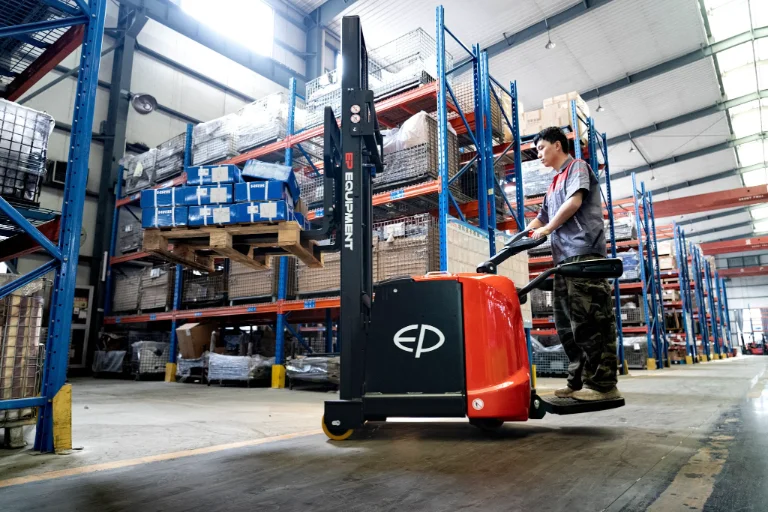 Forklift EP Equipment RSC082 - Tampilan 14