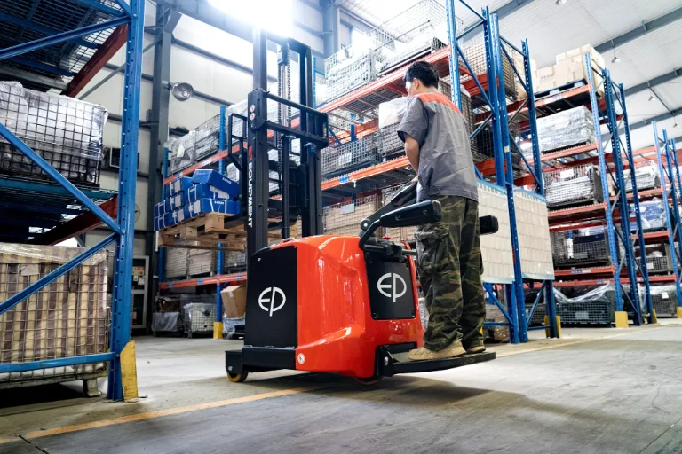 Forklift EP Equipment RSC152 - Tampilan 15
