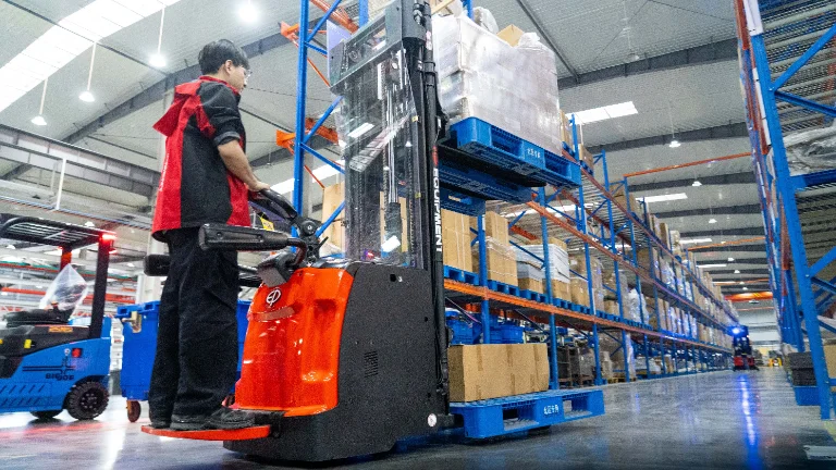 Forklift EP Equipment RSL16-PRO - Tampilan 8