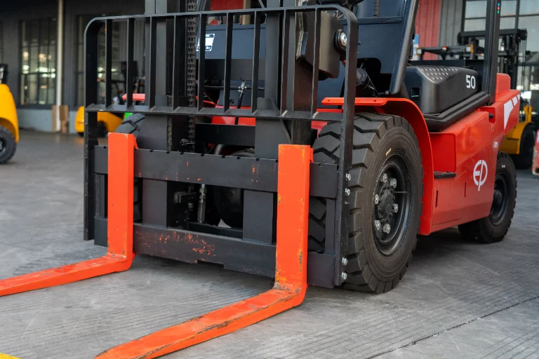 Forklift EP Equipment CPCD70T9 - Tampilan 5