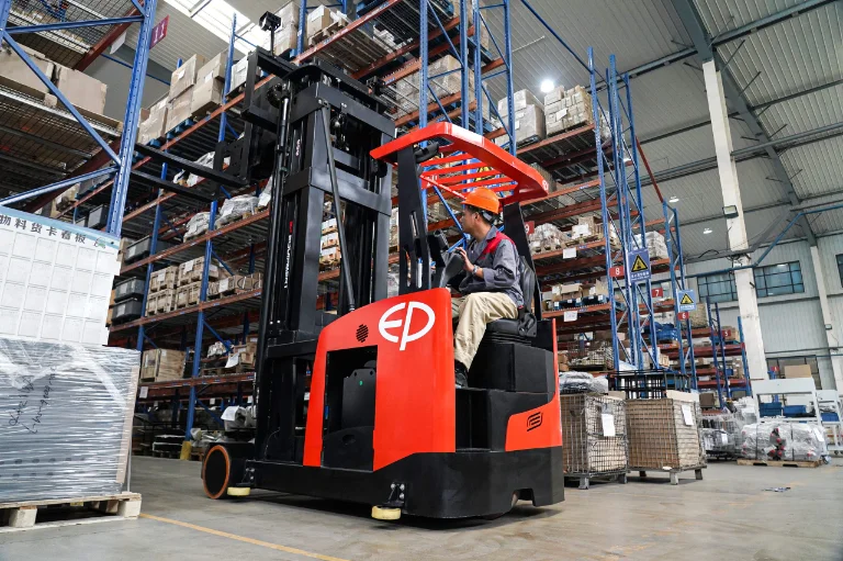 Forklift EP Equipment CTL15 - Tampilan 13
