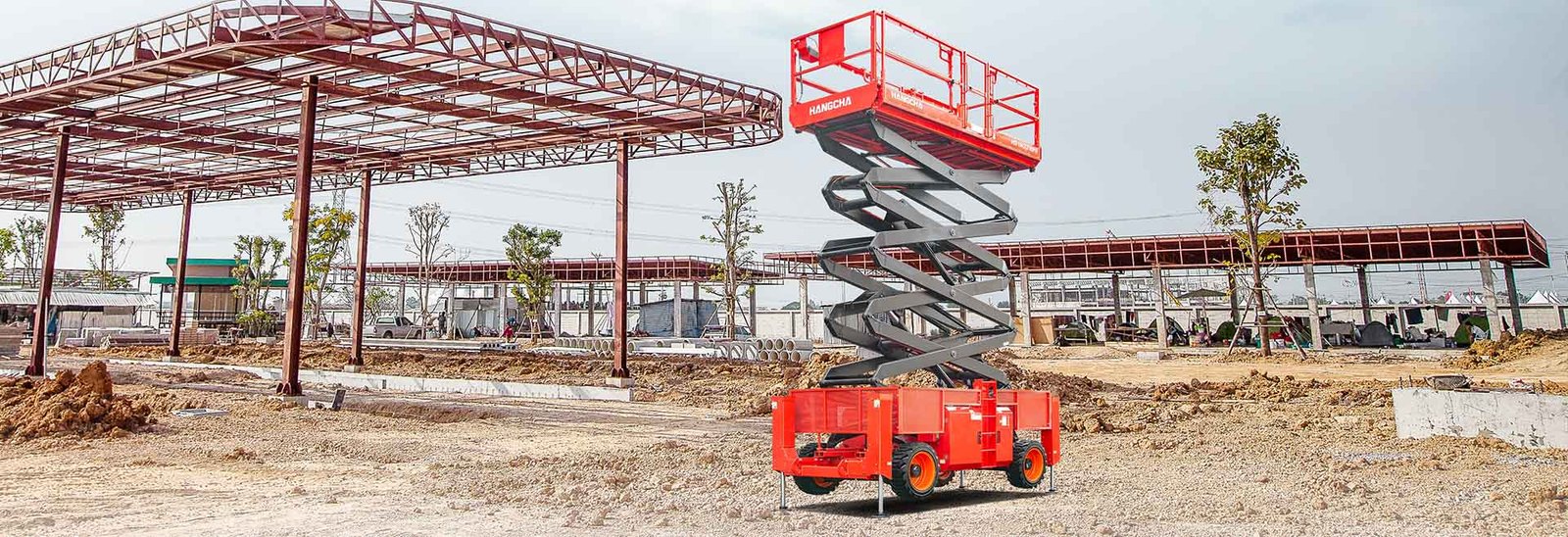 Spesifikasi Teknis HC Forklift Rough Terrain Scissor Lift (Lithium E-Trucks) Kapasitas 680kg