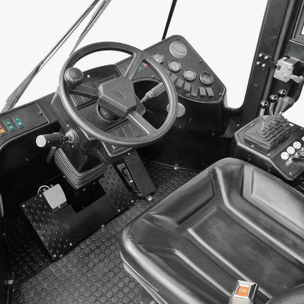 HC Forklift 20-25t Internal Combustion Counterbalanced Forklift Truck - Sudut Teknis 2