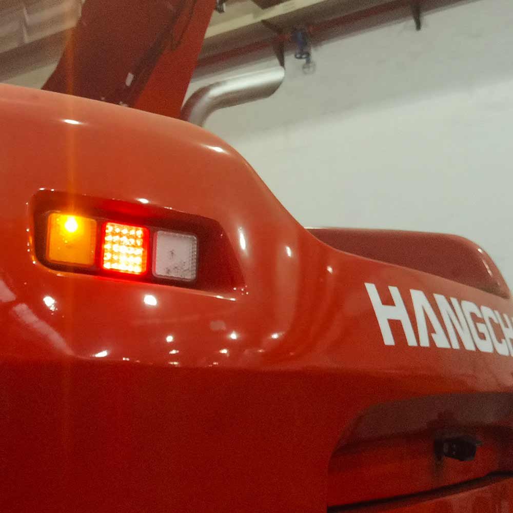 HC Forklift X Series Reachstacker 45t - Sudut Teknis 4