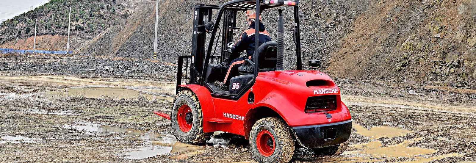HC Forklift 2.5-3.5t Two-Wheel Drive Rough Terrain Forklift Truck - Sudut Teknis 9