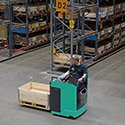 Mitsubishi PBS20N2 PREMiA EX Sit-On Power Pallet Truck (2.000 kg) - Tampilan 4