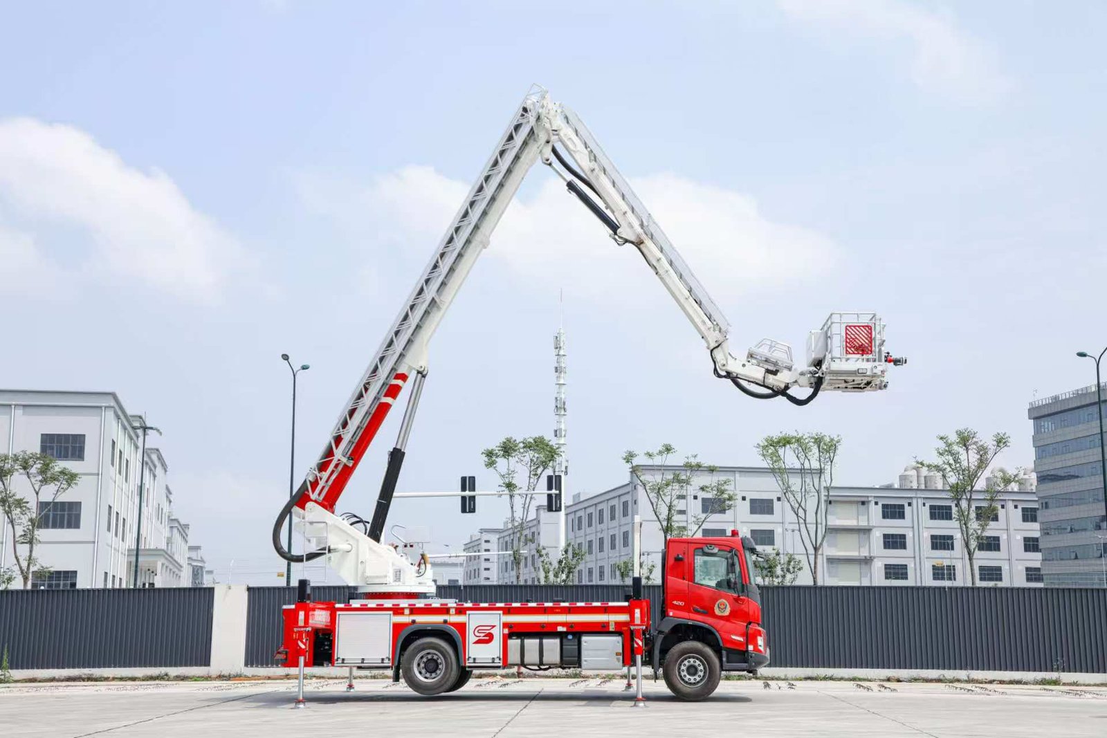 Sany Sany Fire-Fighting & Rescue - DG35 Aerial Platform Fire Truck