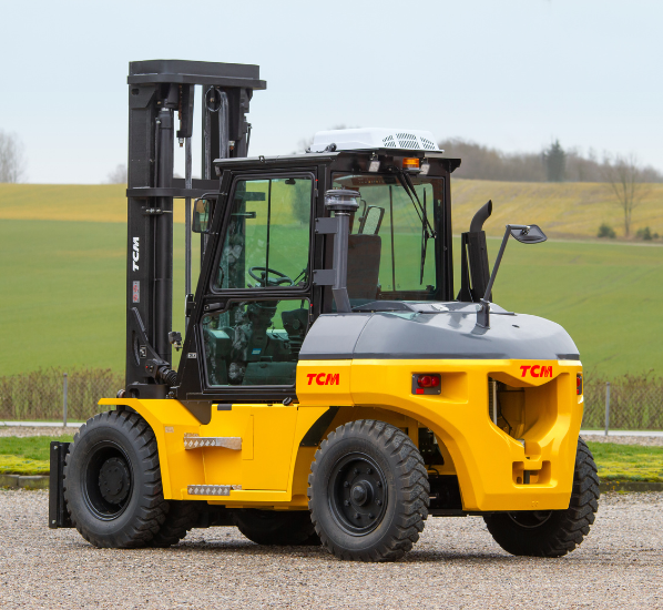 TCM FD70-5 High-Capacity Heavy-Duty Diesel Counterbalance Forklift (7.000 kg) - Tampilan 2