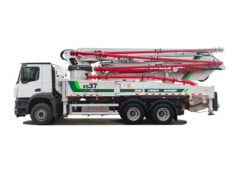 XCMG XS37 Truck-Mounted Concrete Boom Pump Indonesia
