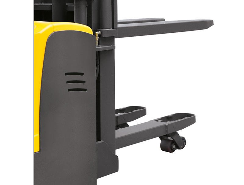 Xilin CDDK15 Electric Rider Stacker (1.500 kg) - Tampilan 2