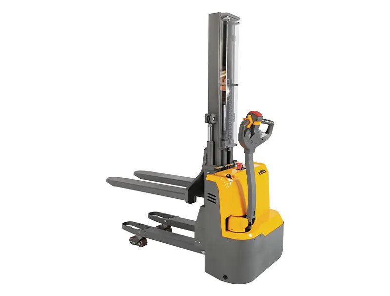 Xilin CDD10RDS-E Electric Stacker with Initial Lift (1.000 kg) Indonesia