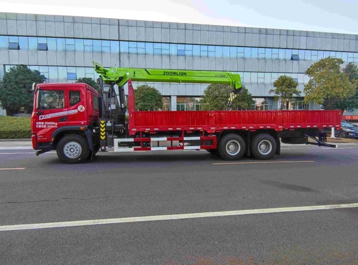 Zoomlion Zoomlion Mobile Cranes - Zoomlion ZLT3000V4 Loader crane