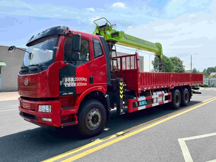 Zoomlion Zoomlion Mobile Cranes - Zoomlion ZLT3000V5 Loader crane