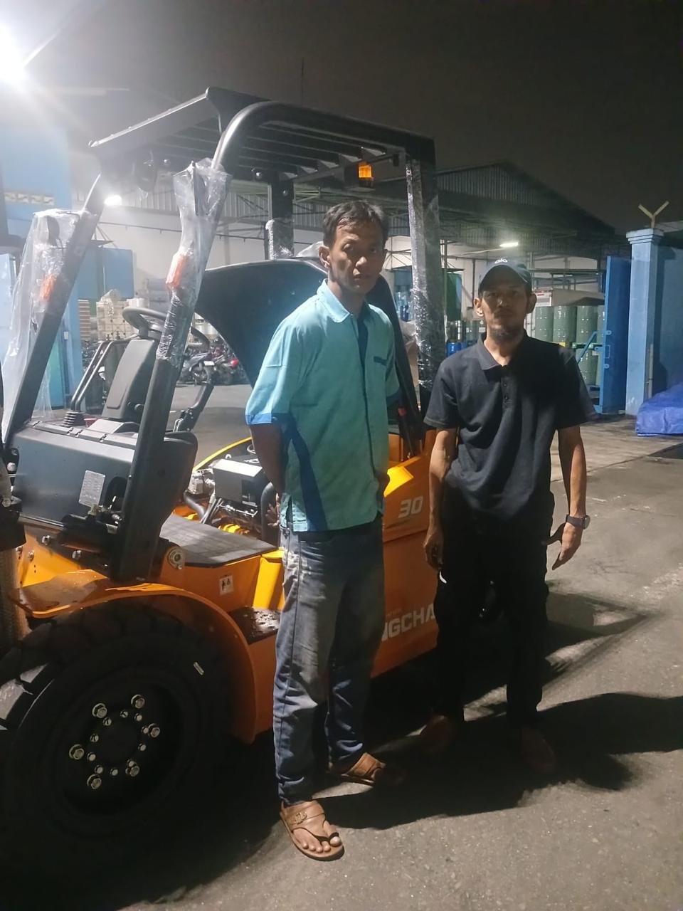 Pengiriman Forklift cepet.co.id